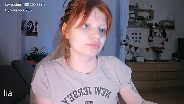 Snapshot of lil_lia chatting on 04.23.26 lil lia online show from 04.23.26
