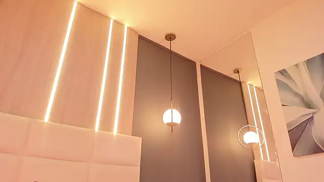 Miah gomez  online show from 12.17.24