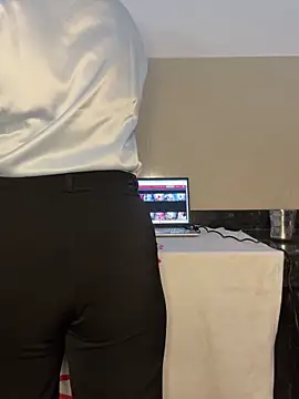 Miss  Malaika online show from 12.21.24