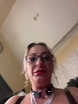 Luiza Hammer online show from 05.18.26