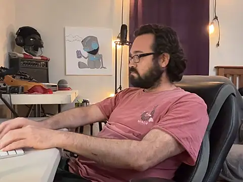 Seraph De La Luna online show from 12.31.24