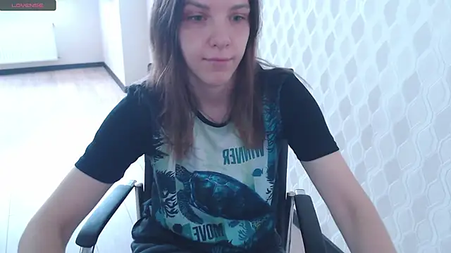 LisaHeart online show from 10.29.25