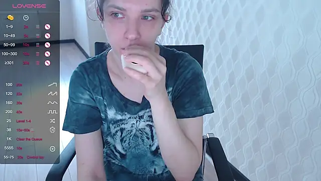 LisaHeart online show from 11.20.25