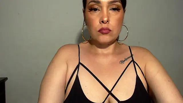 Miss Agatha online show from 10.11.25