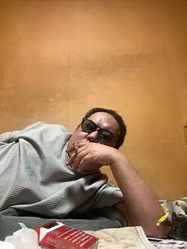 punk0805 online show from 09.26.25