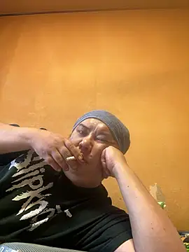 punk0805 online show from 09.29.25