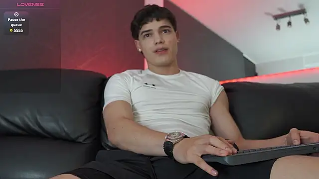 Snapshot of Max_cortes1 chatting on 01.23.25 Max cortes1 online show from 01.23.25