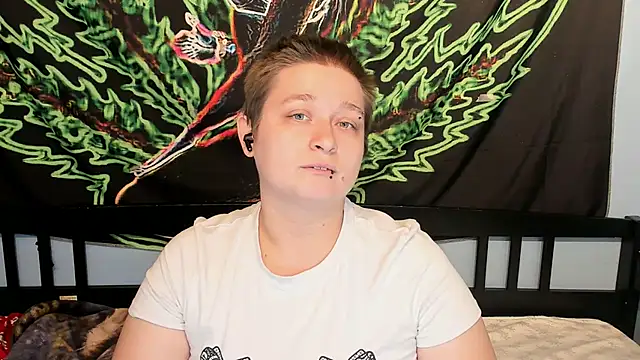 Snapshot of Chloenightmare chatting on 11.05.25 Chloenightmare online show from 11.05.25