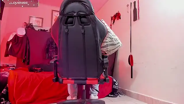 AlejoKhalifa  online show from 03.02.26