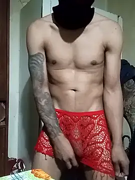 Snapshot of pene_latinoriico chatting on 12.20.24 pene latinoriico online show from 12.20.24