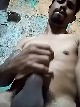 Snapshot of pene_latinoriico chatting on 02.15.25 pene latinoriico online show from 02.15.25