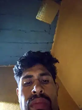 Snapshot of pene_latinoriico chatting on 11.20.25 pene latinoriico online show from 11.20.25