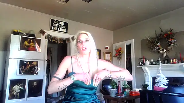 Glamazonx online show from 11.12.25