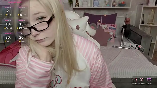 MeowkaKitty online show from 03.07.26