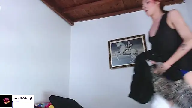 Snapshot of Trix_fiore_oficial chatting on 11.12.25 Trix fiore oficial online show from 11.12.25