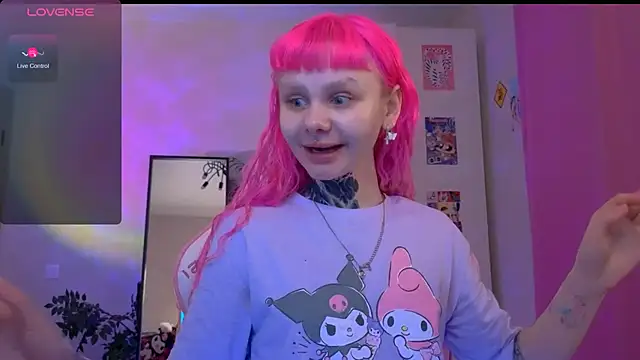 Snapshot of Britney_Lynch chatting on 10.11.25 Britney Lynch online show from 10.11.25