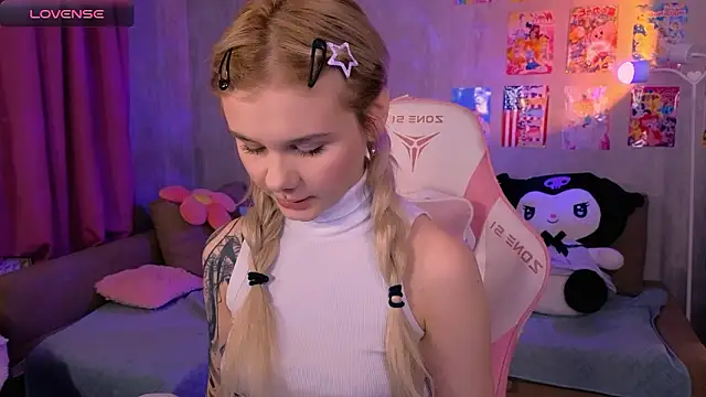 Britney Lynch online show from 03.06.26