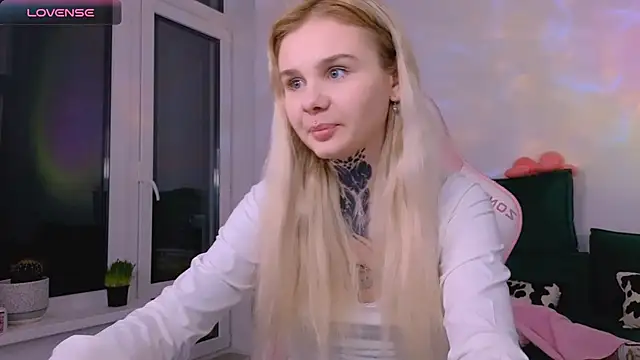 Britney Lynch online show from 03.14.26