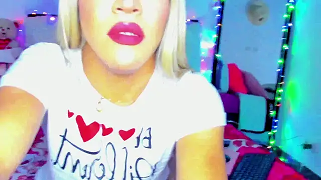 Candy Candy   online show from 12.22.24