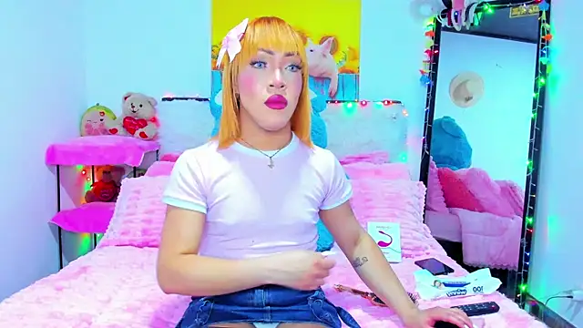 Candy Candy   online show from 10.26.25