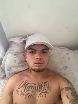 Snapshot of hypefock chatting on 01.27.25 hypefock online show from 01.27.25