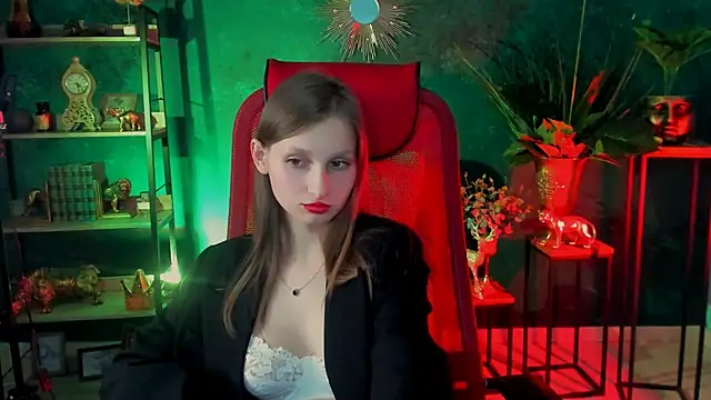 EllaHorton online show from 02.28.25