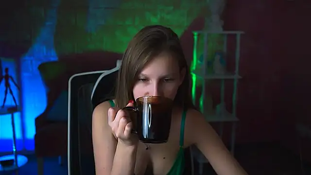 EllaHorton online show from 03.02.25