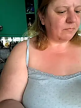 Snapshot of jusichka chatting on 03.09.25 jusichka online show from 03.09.25