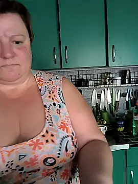 Snapshot of jusichka chatting on 10.22.25 jusichka online show from 10.22.25