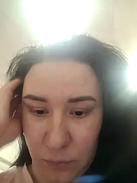 AlexaLexie online show from 02.13.25