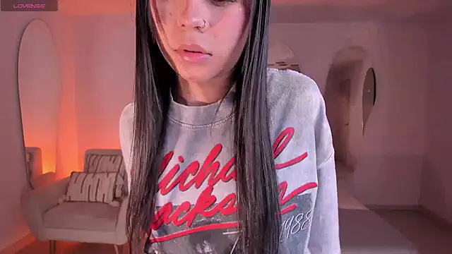 GigiLee  online show from 12.22.24