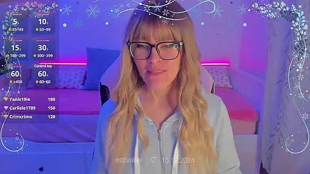 Snapshot of estivalae chatting on 12.15.24 estivalae online show from 12.15.24
