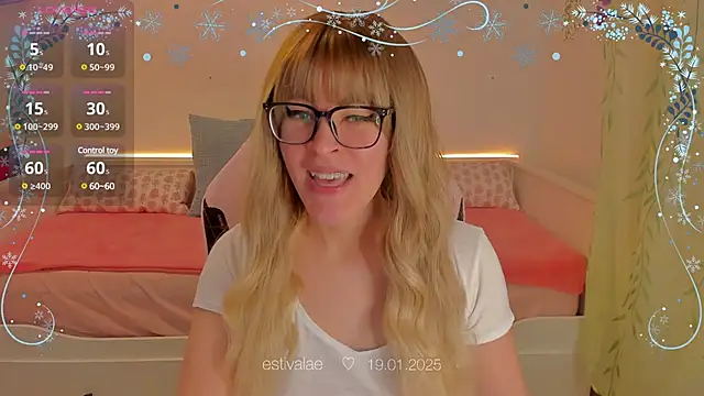 Snapshot of estivalae chatting on 01.19.25 estivalae online show from 01.19.25