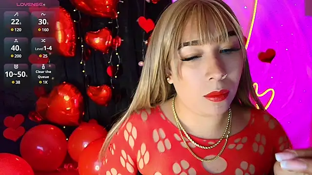 leahtemptation3 online show from 02.14.25