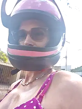 Irresistible24 online show from 01.17.26