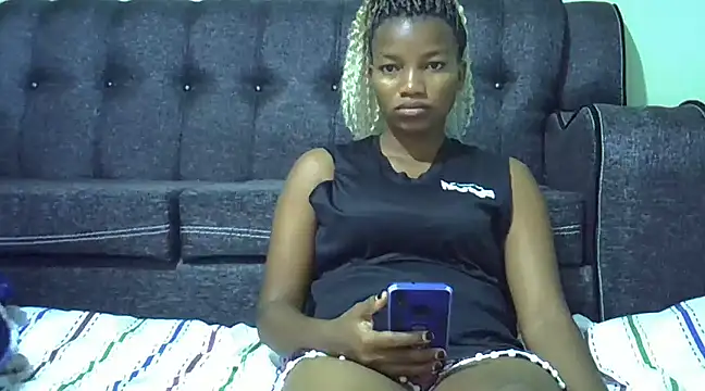 prettychoco1 online show from 01.13.25