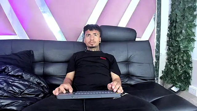 JuanCamiilo 66 online show from 03.20.26