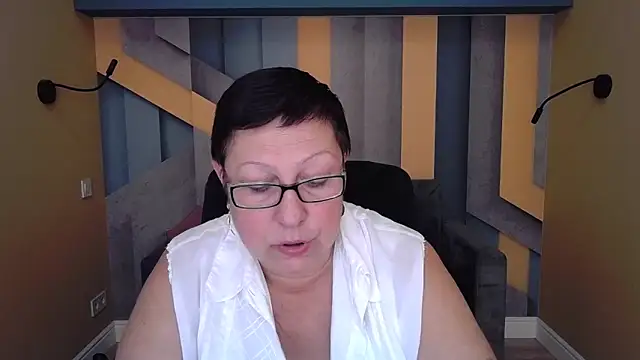 BarbaraTurners online show from 10.15.25