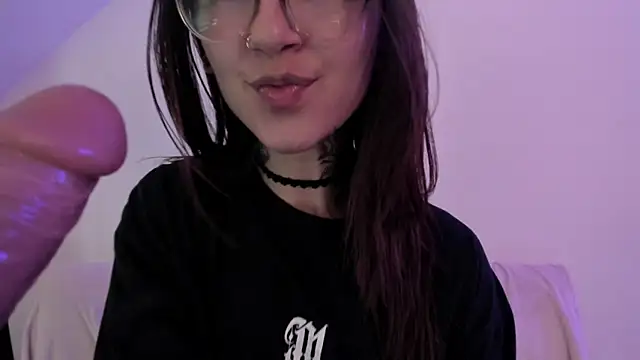 noemi foxxx online show from 12.13.24