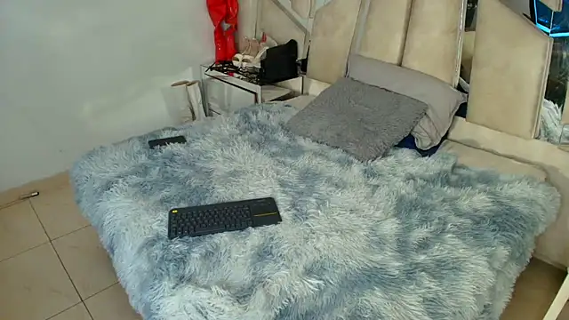 Snapshot of Natalyefoster chatting on 11.13.25 Natalyefoster online show from 11.13.25