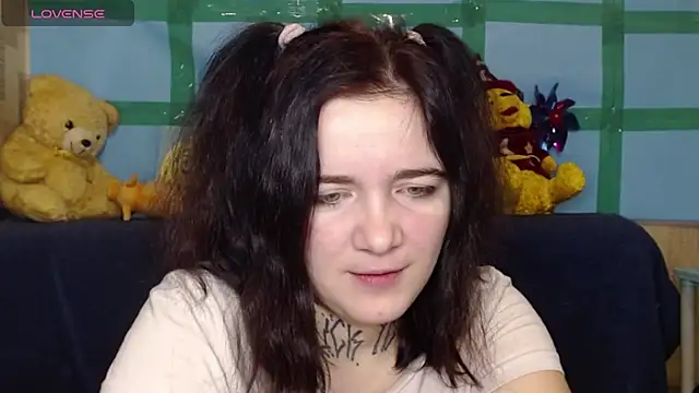 Snapshot of Yours_good_mood chatting on 02.01.25 Yours good mood online show from 02.01.25