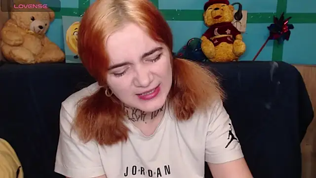 Snapshot of Yours_good_mood chatting on 03.08.25 Yours good mood online show from 03.08.25