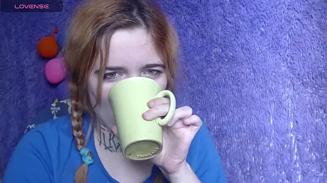 Snapshot of Yours_good_mood chatting on 10.21.25 Yours good mood online show from 10.21.25