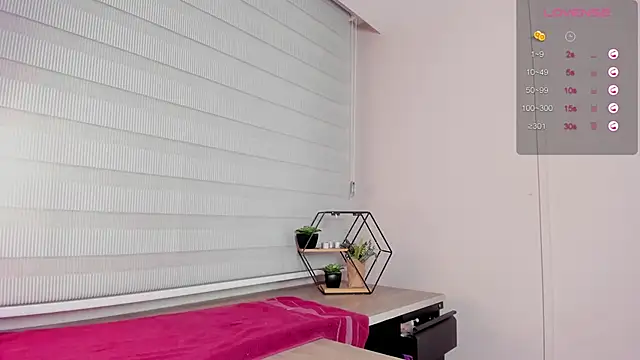 Snapshot of bulma_bambina_ chatting on 01.22.25 bulma bambina online show from 01.22.25