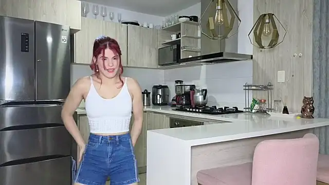 Snapshot of xalicesfantasyx chatting on 03.08.25 xalicesfantasyx online show from 03.08.25