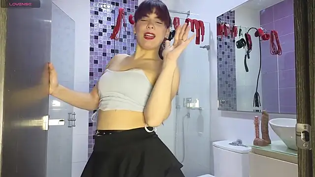 Snapshot of xalicesfantasyx chatting on 09.13.25 xalicesfantasyx online show from 09.13.25