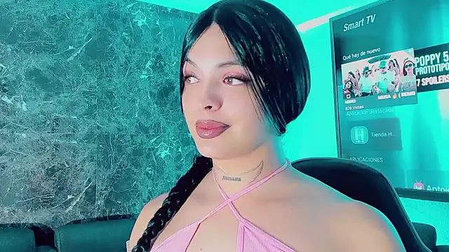 Emmaa Saenz  online show from 01.17.26