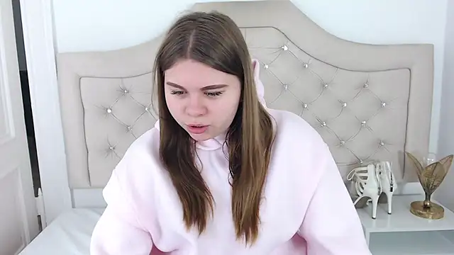 Snapshot of AbbyPleasure chatting on 12.16.24 AbbyPleasure online show from 12.16.24