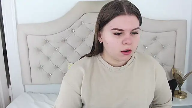 Snapshot of AbbyPleasure chatting on 01.08.25 AbbyPleasure online show from 01.08.25