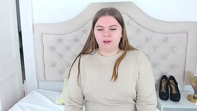 Snapshot of AbbyPleasure chatting on 02.07.25 AbbyPleasure online show from 02.07.25